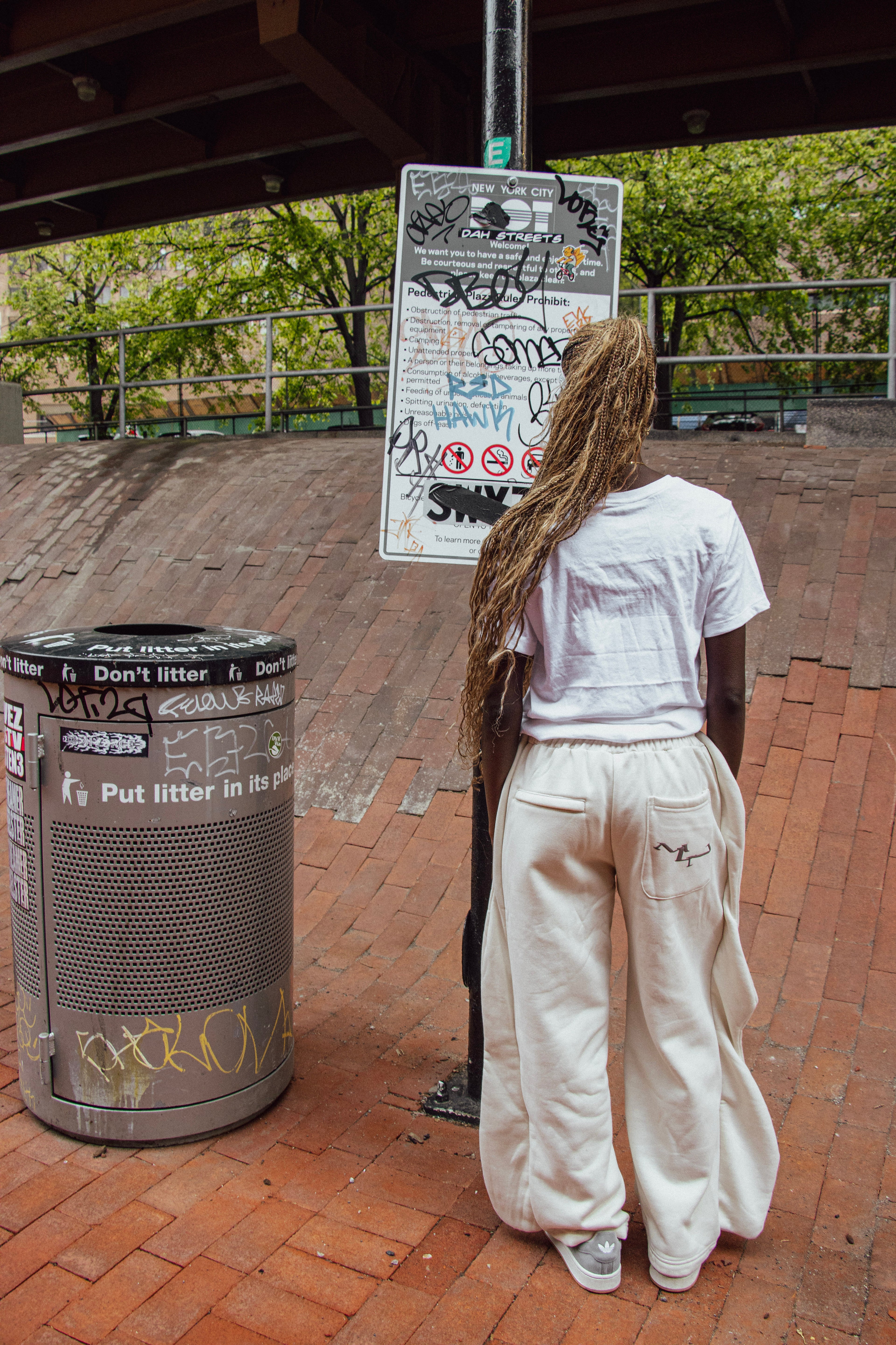 Frilled Sweatpants V1 'White'